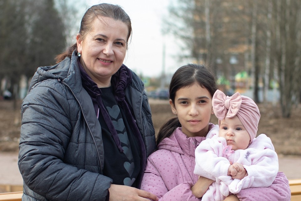    Евгения Кузьма с детьми Владимир ДЕМЧЕНКО