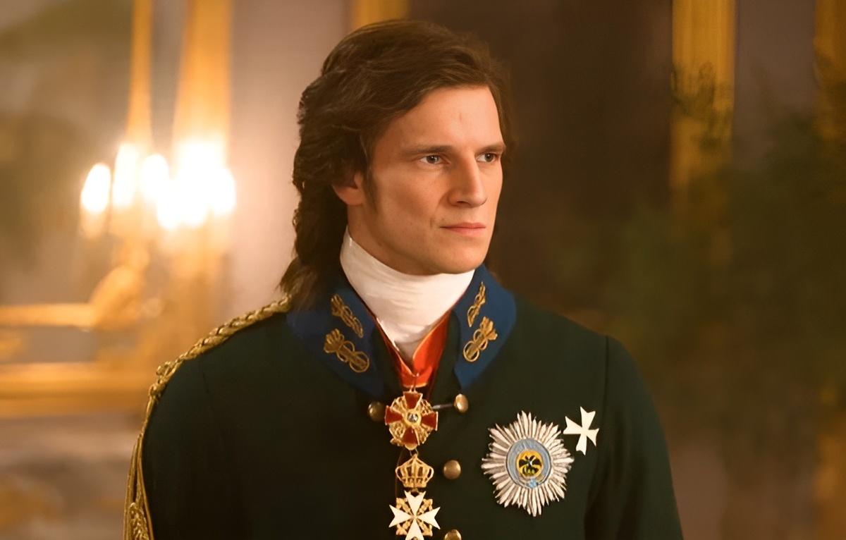 Кадр сериала «Александр I».