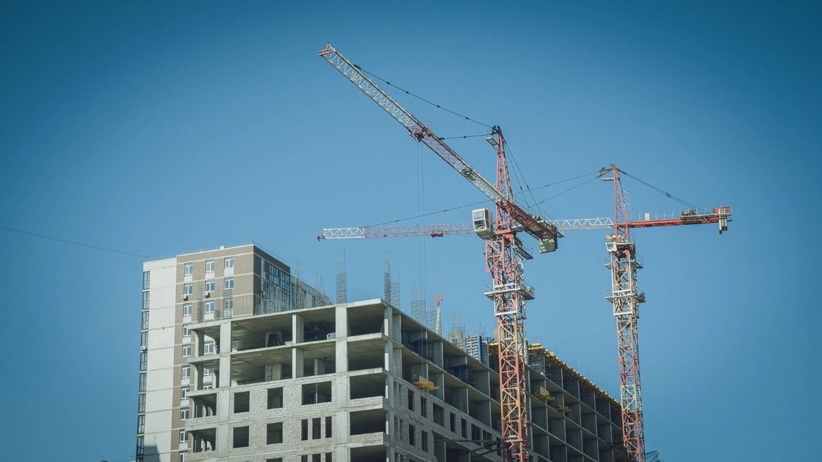 Президенту доложили о скором дефиците жилья в России. Фото: 1MI