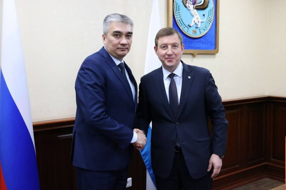    Встреча с послом Узбекистана в России в Республике Алтай. Источник: Андрей Турчак