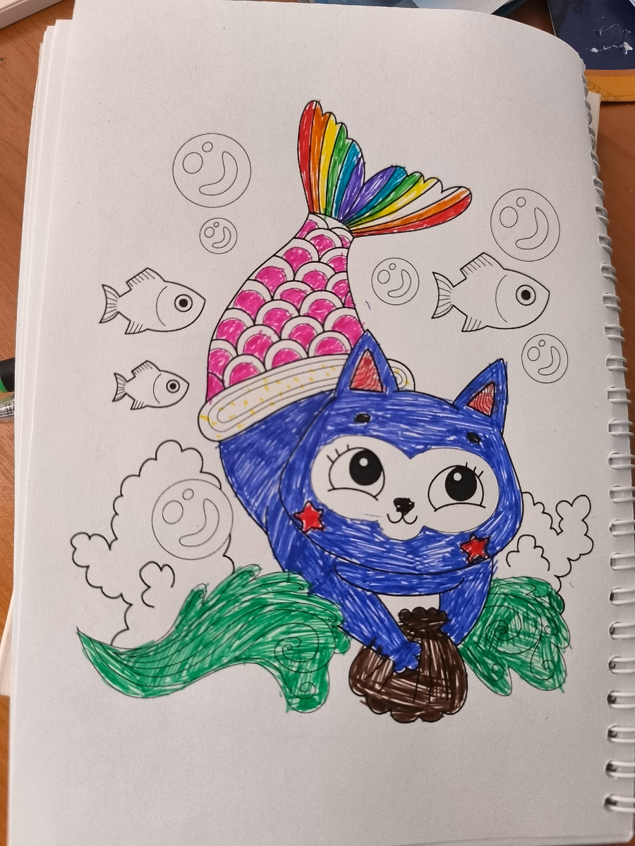 Ещё Миша раскрасил кошечку)