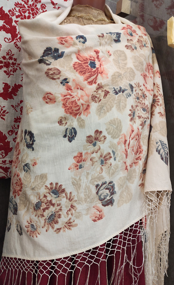 Эта шаль принадлежала семье Корчагиных из ст. Преградной