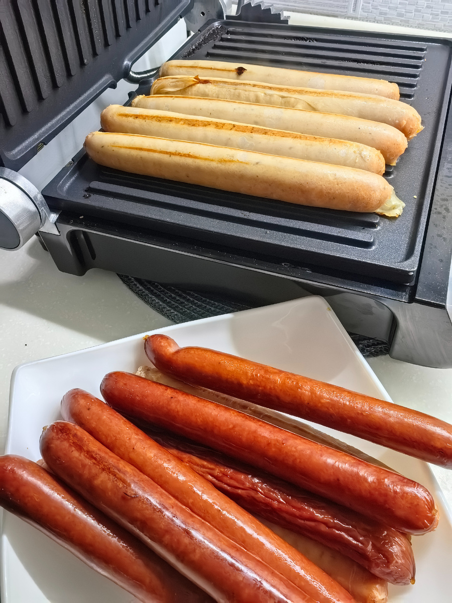 Колбаски на гриле, как замена шашлыка, если на улице снег