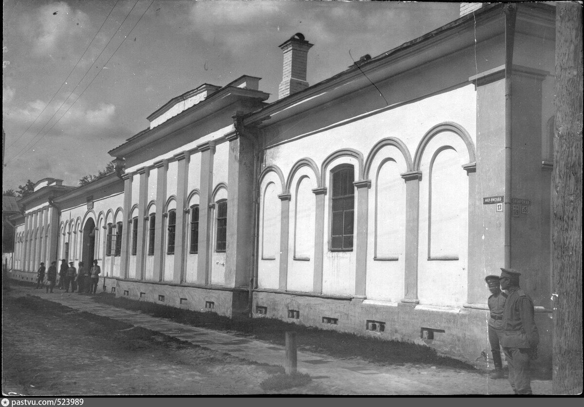 Здание воинской конвойной команды