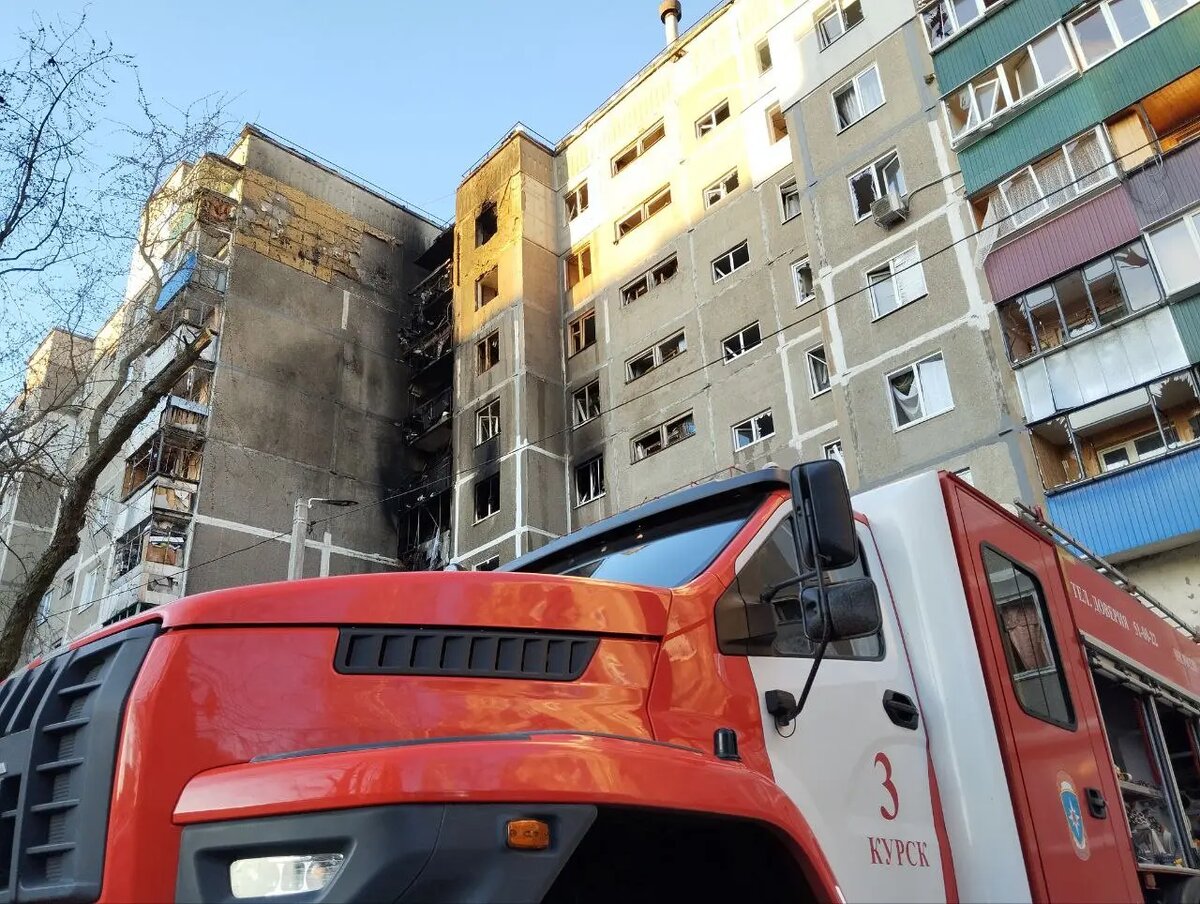    Последствия атаки ВСУ в Курске в ночь на 15 апреля, Орловская улица. Фото: правительство Курской области
