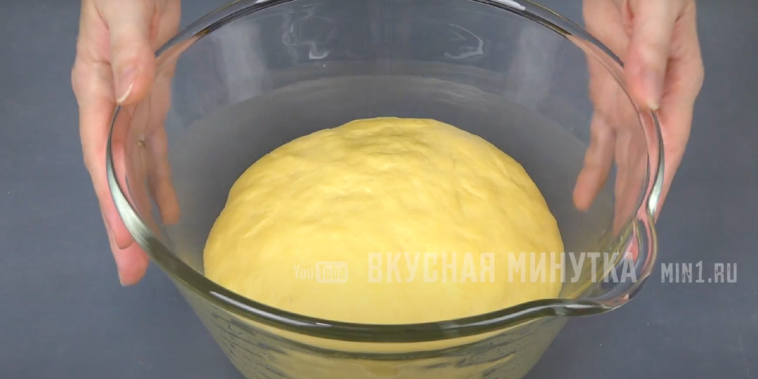 Куличи с сюрпризом (тесто на желтках)