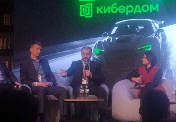 На фо­то: за­мес­ти­тель ди­рек­то­ра по раз­ви­тию АО "МЦСТ" Кон­стан­тин Труш­кин