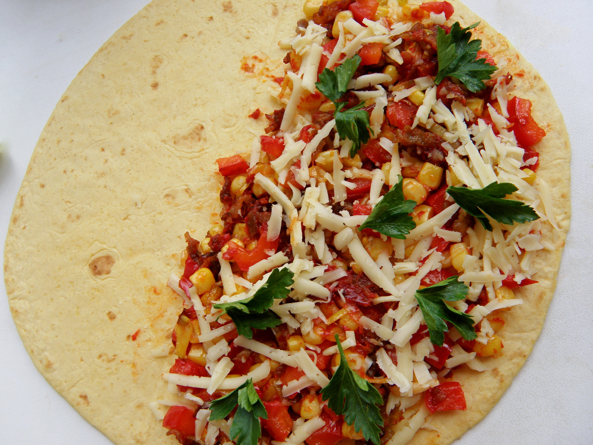 Очень легкая, но сытная закуска.