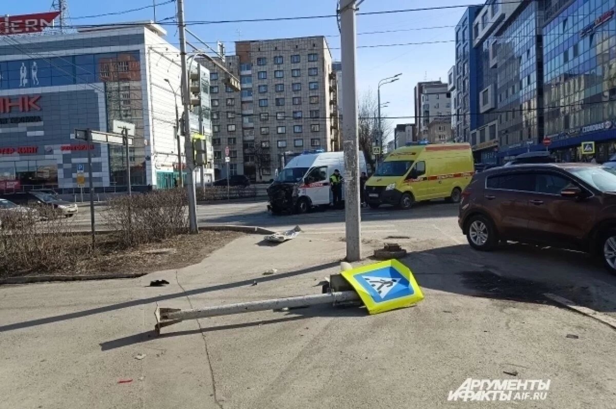    В минздраве подтвердили данные о пострадавших в ДТП со скорой в Перми