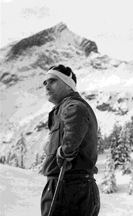 Рудольф Гесс на лыжной прогулке в Баварских Альпах, 1937. Источник: Ullstein Bild/Vostock Photo