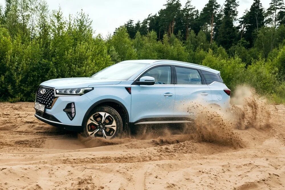 Фото заимствовано - https://rg.ru/2023/07/18/v-rossii-startovali-prodazhi-polnoprivodnogo-chery-tiggo-7-pro-max.html