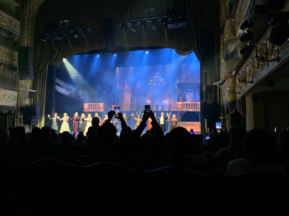 Феерия мюзикла на сцене