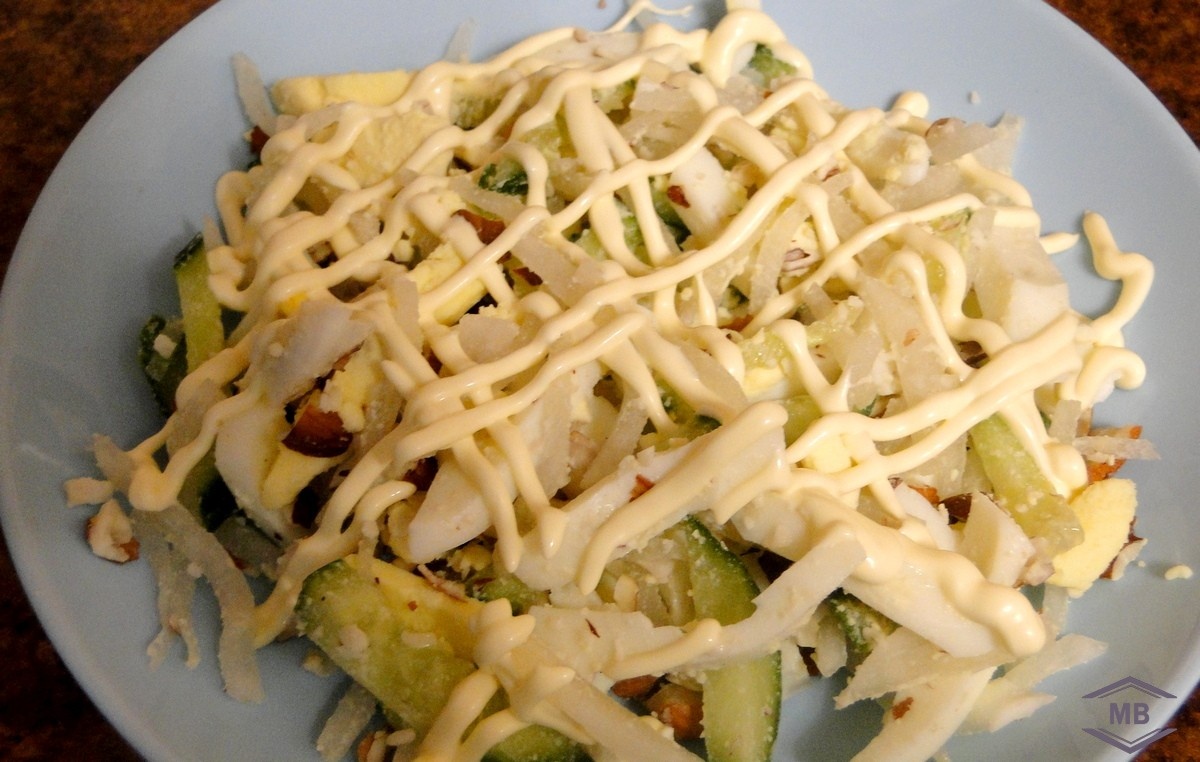 Простая подача вкусного салата