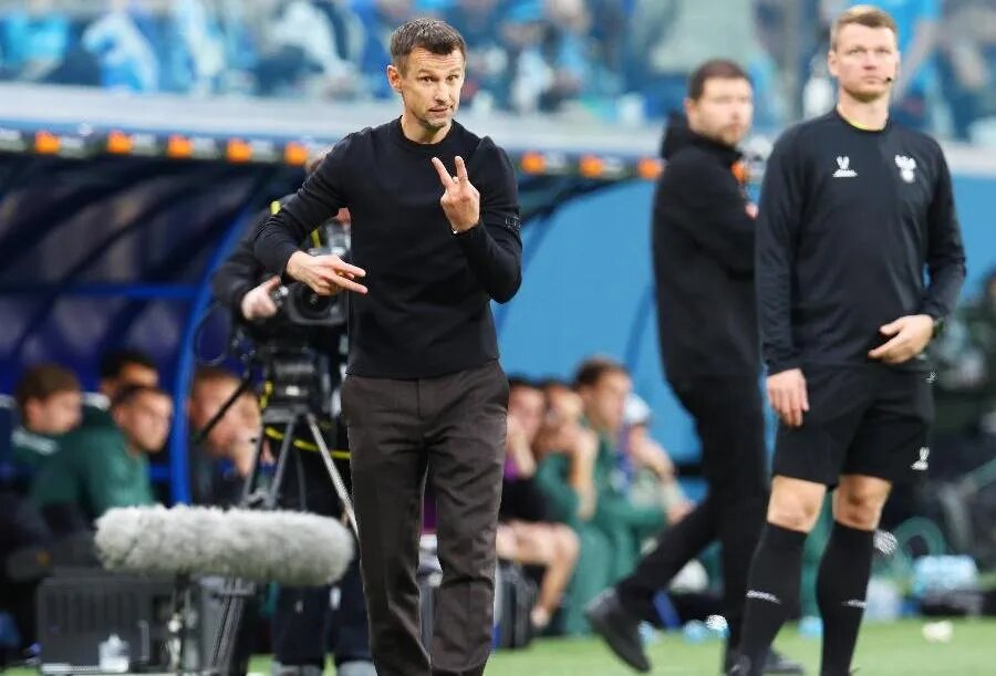 «Зенит» Сергея Семака отстает от лидера чемпионата «Краснодара» теперь только на два очка./ФОТО Александра КУЛЕБЯКИНА