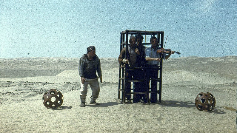 Выступающие на ПЛЮКЕ, чем не ТИК ТОК или ДЗЕН? петь и танцевать никто не умеет, но публику смешим!