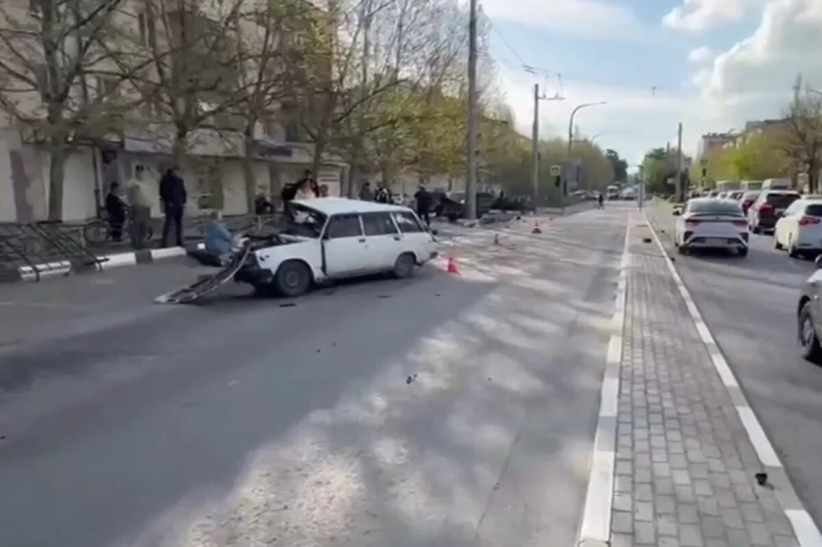    В Новороссийске вместе с пассажиром погиб не уступивший дорогу водитель