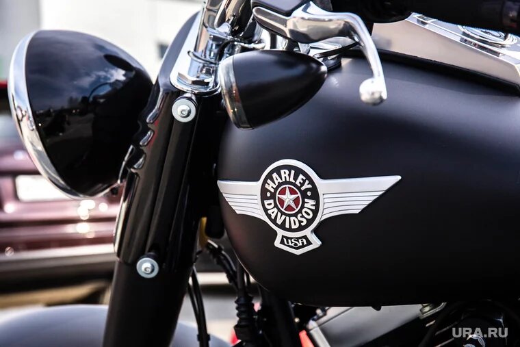 Дмитрий Суворов на трофейном мотоцикле добывал ценную информацию для советских солдат (архивное фото). Фото: Наталья Чернохатова © URA.RU