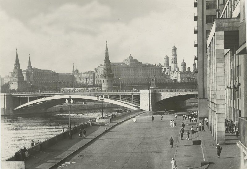 Берсеневская набережная. Наум Грановский, 1930-е годы, г. Москва, МАММ/МДФ.