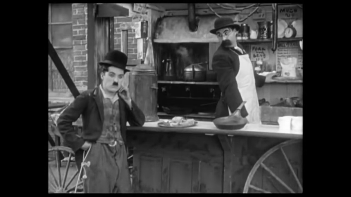 Кадр из фильма "Собачья жизнь", 1918