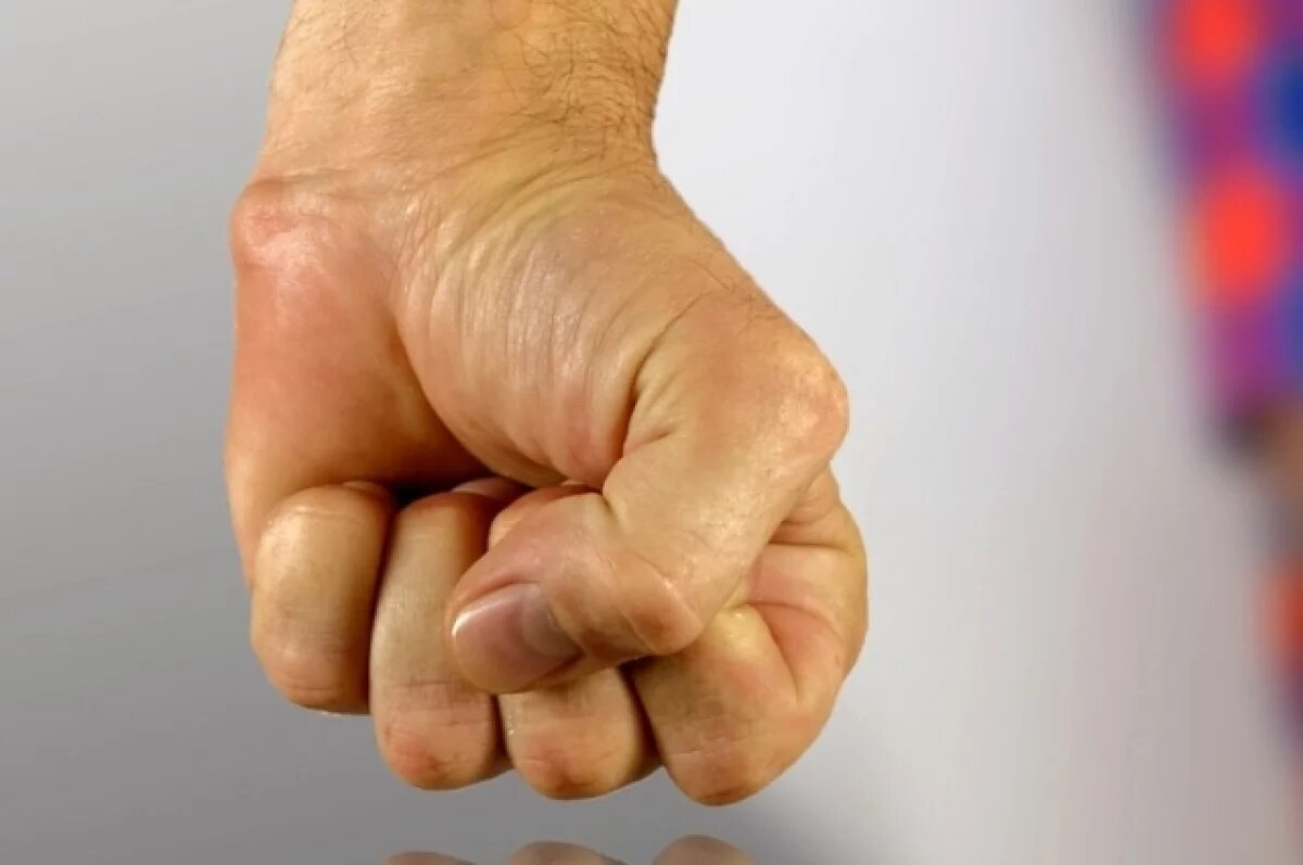    Мужчину из Шумячского округа подозревают в избиении собутыльника до смерти