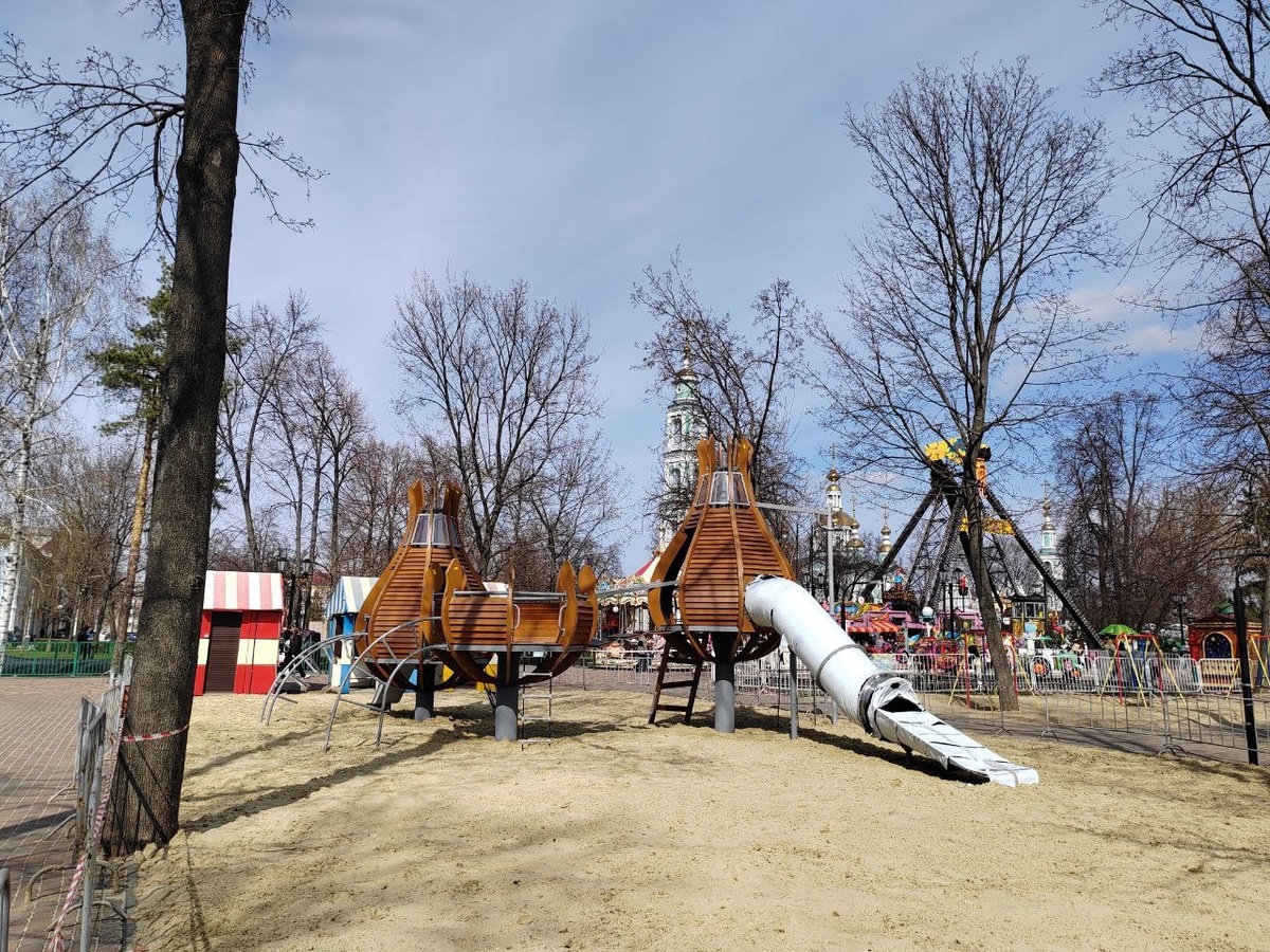 В парке обновят фонари и высадят деревья