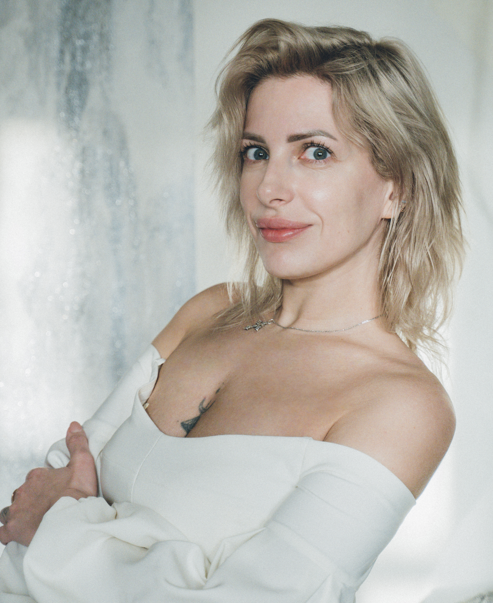 Начинаешь держать фокус на негативе, вместо того, чтобы вспоминать и культивировать хорошее.