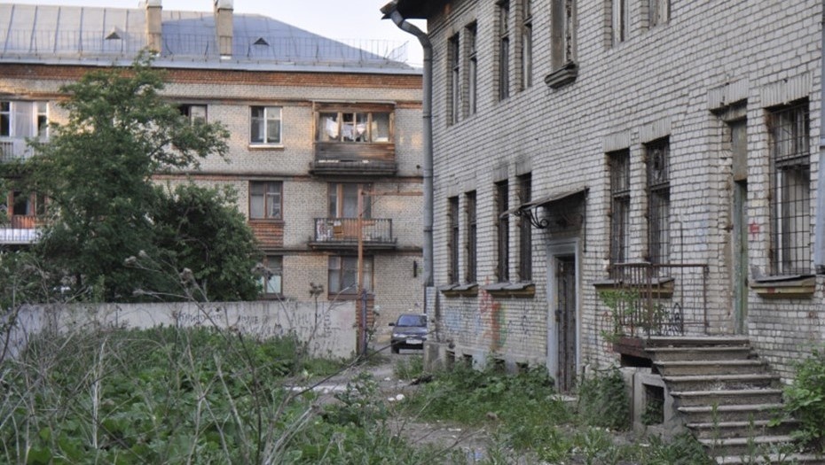    Вторичное жилье на юге Петербурга Автор фото: Чевалков Сергей