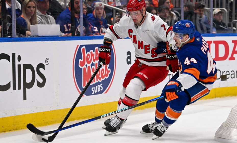    Дмитрий Орлов вспомнил вкус голов в плей-офф. Фото: Reuters