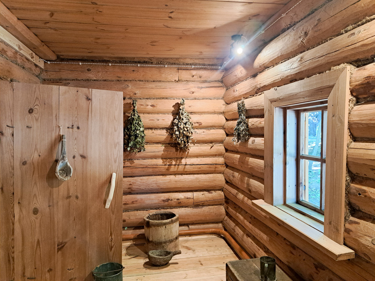 Дети жили в бане одни.  Фото: Фото: ФедералПресс / Вера Романескул