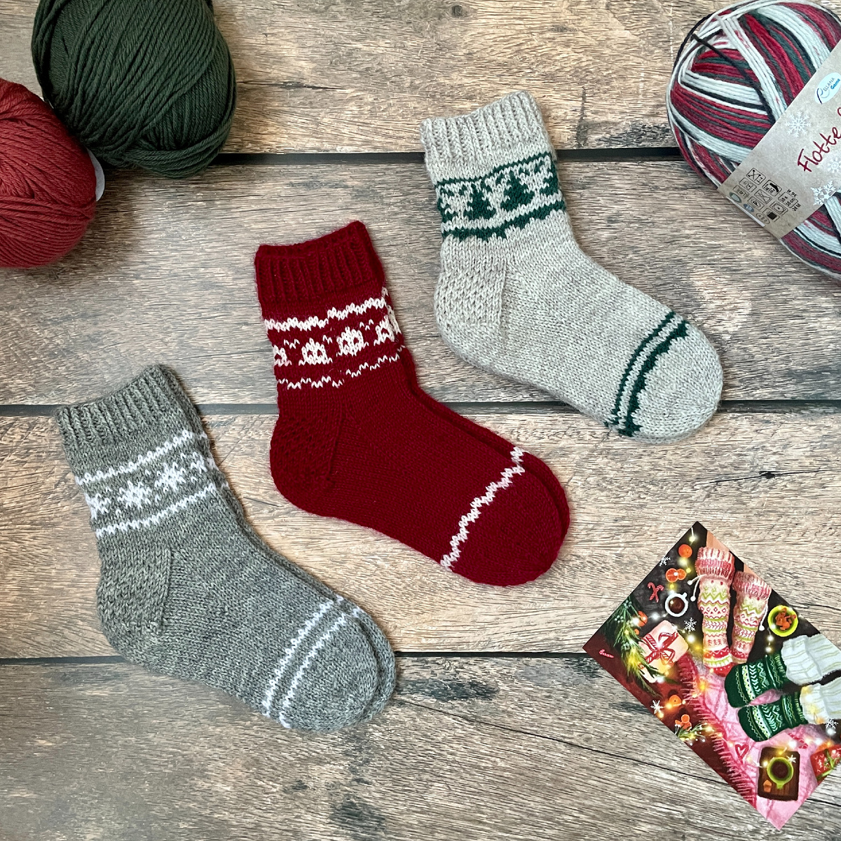 Часто я отрабатываю новые техники на детских носочках