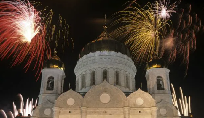 Знаковое событие в жизни христиан, может в этом году наступит-таки наконец наша полнейшая и сверх важная Победа над силами зла на всех наших землях!!!...
