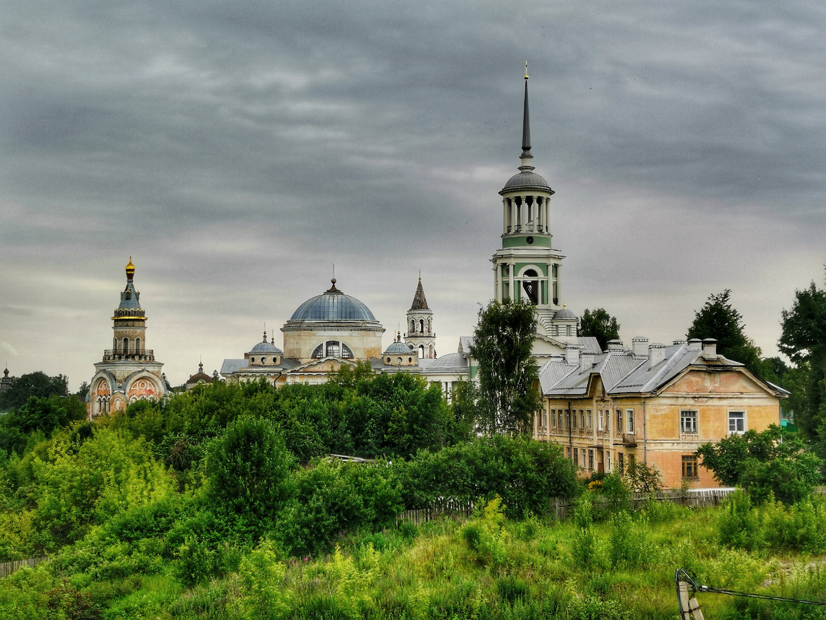 оржок, Борисоглебский монастырь 