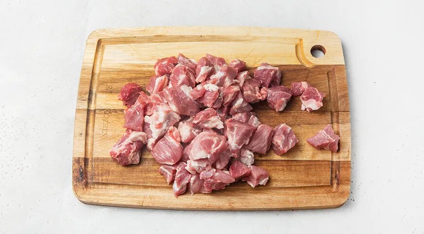   Жаркое из свинины с картошкой в кастрюле (gastronom.ru)