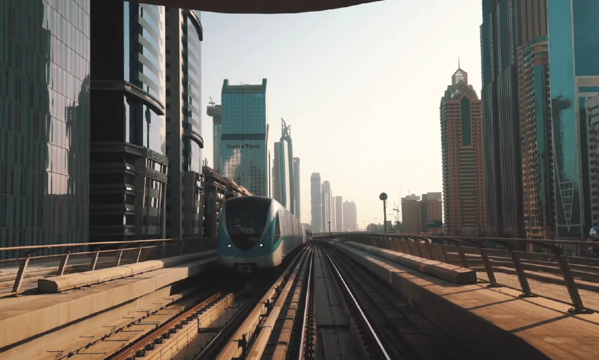 Метро в Дубае