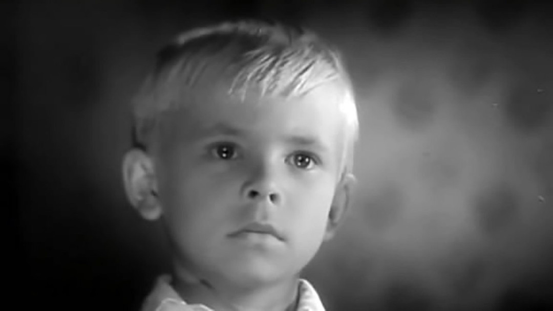 Кадр из фильма «Серёжа» (1960). В роли Серёжи — Боря Бархатов