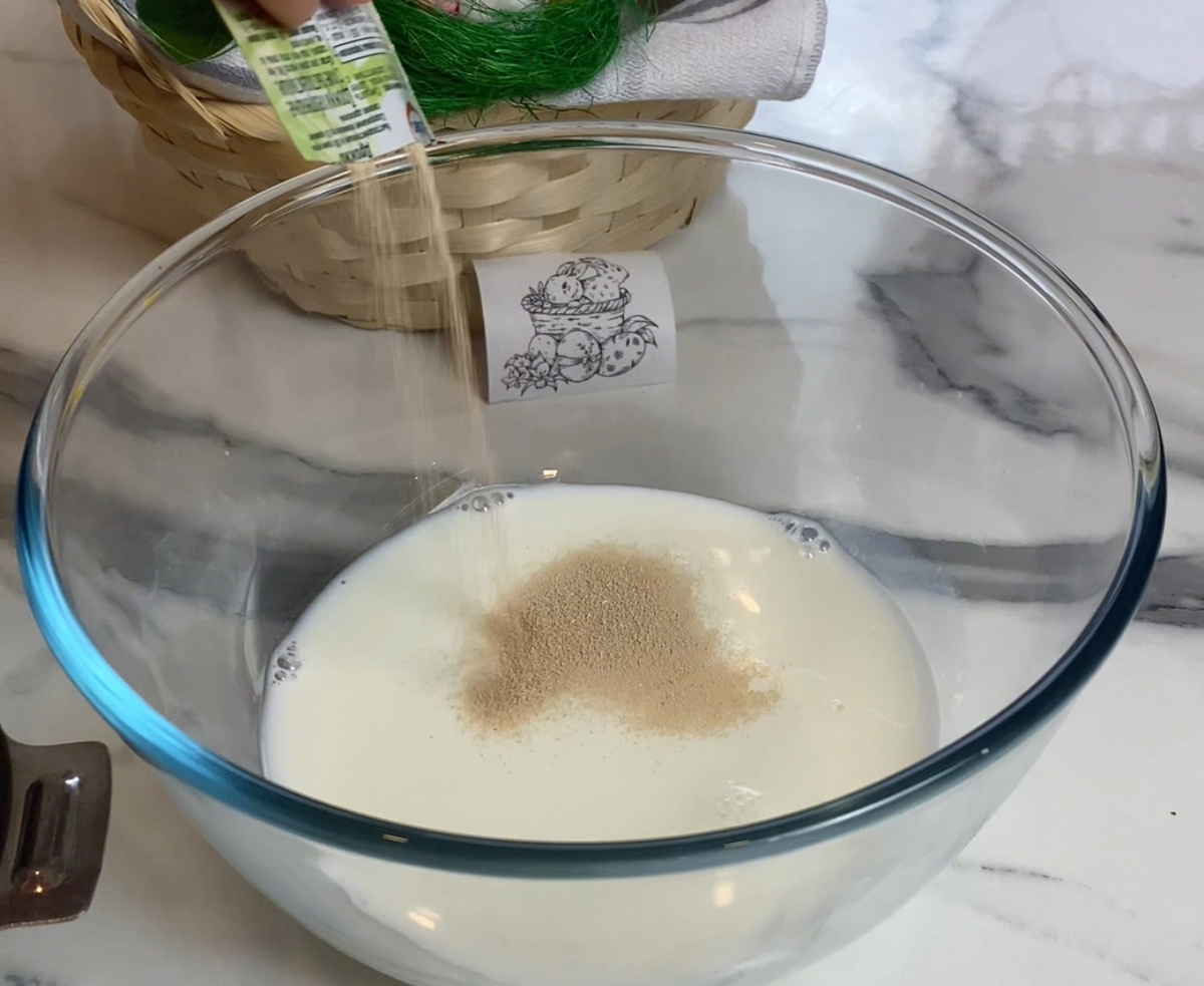 Оставить дрожжи на 15 минут.