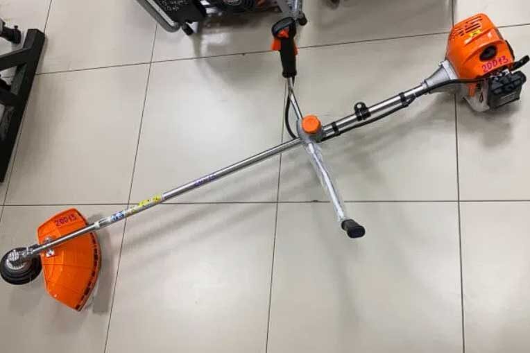 Аренда мотокосы Brait BPT 521 от 550р/сут