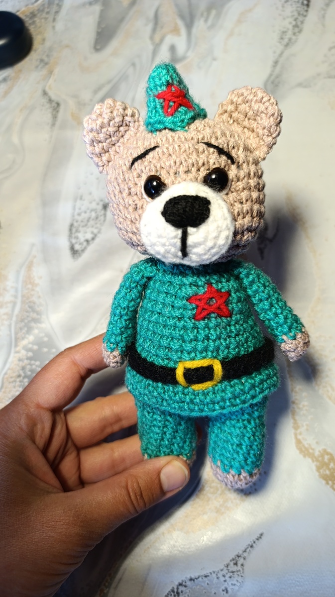 Вышивка на лице 