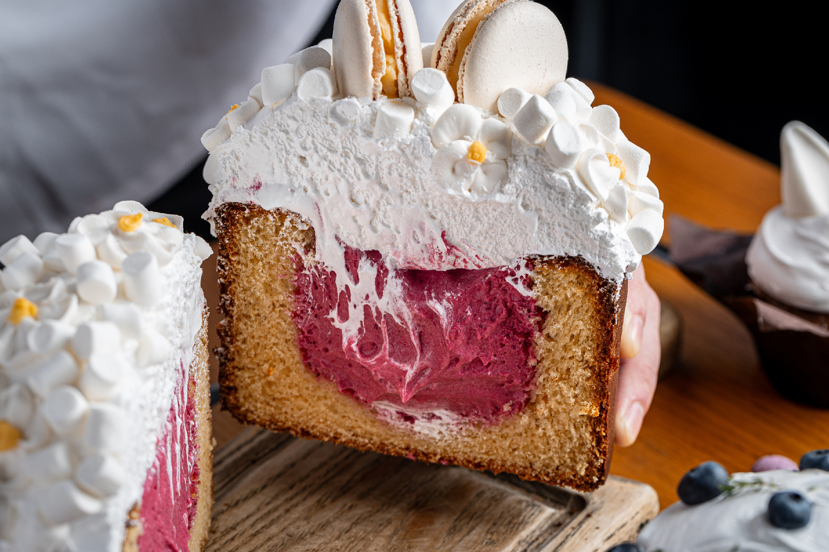 Кулич внутри