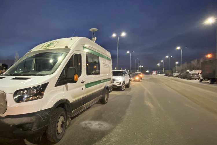    На севере Казани расположен 71 промышленный объект, которые, по собственным отчетам, суммарно за год выбрасывают в атмосферу 33,6 тыс. т загрязняющих веществ.   
Фото:  eco.tatarstan.ru