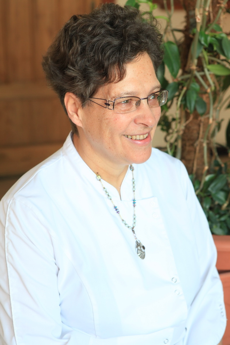 Рефлексотерапевт Первого московского хосписа, лауреат премии «Попутчики» Фредерика де Грааф