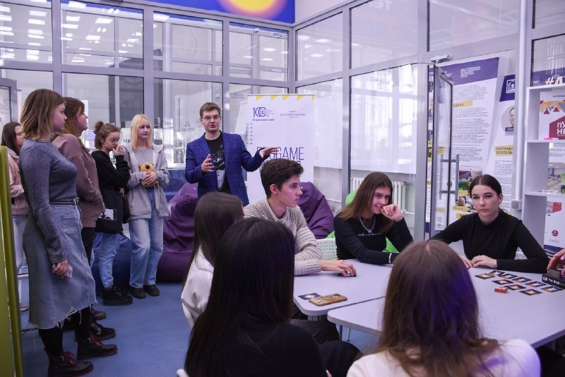 Один из способов получить ответы: слушать профессионалов своего дела. 