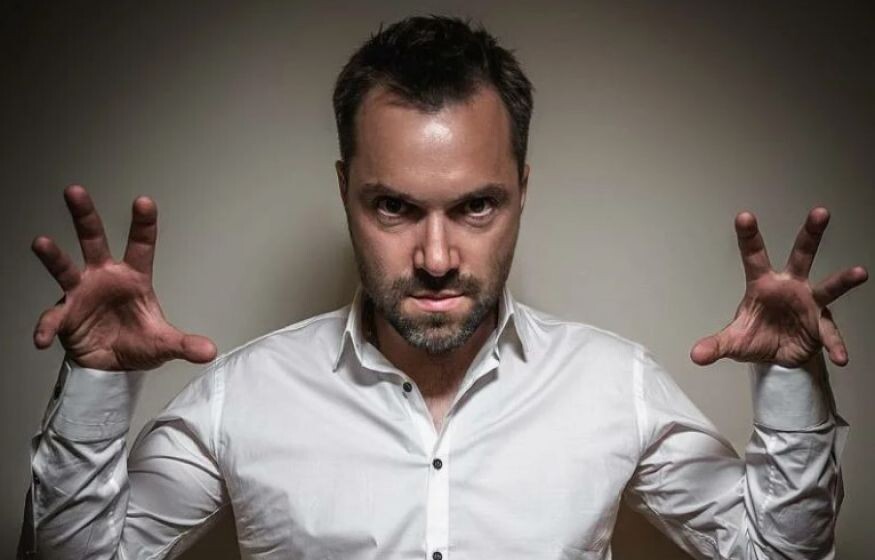    «150 тысяч человек пойдут в наступление в июне»: Арестович* пугает жутким сценарием