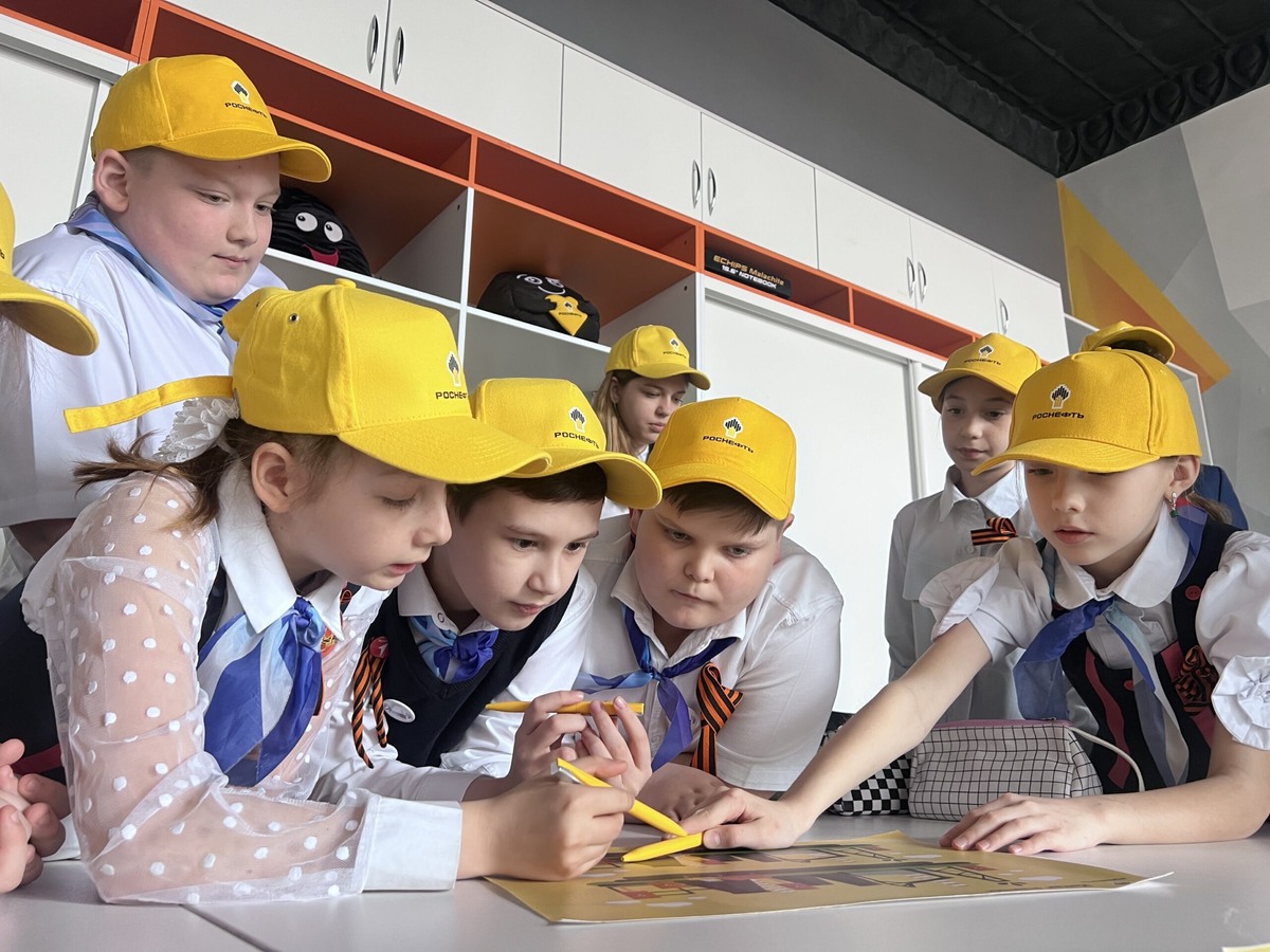    «Оренбургнефть» познакомила школьников с нефтяной отраслью через квест-игру Белов Михаил Александрович