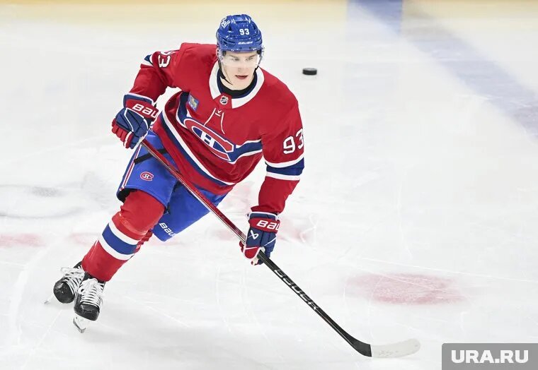 Демидов стал одним из немногих российских игроков, кто сумел настолько ярко стартовать в НХЛ. Фото: Graham Hughes/AP/TASS