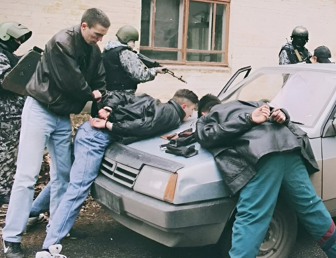 Окончательный распад группировки произошёл в 2001 году. 