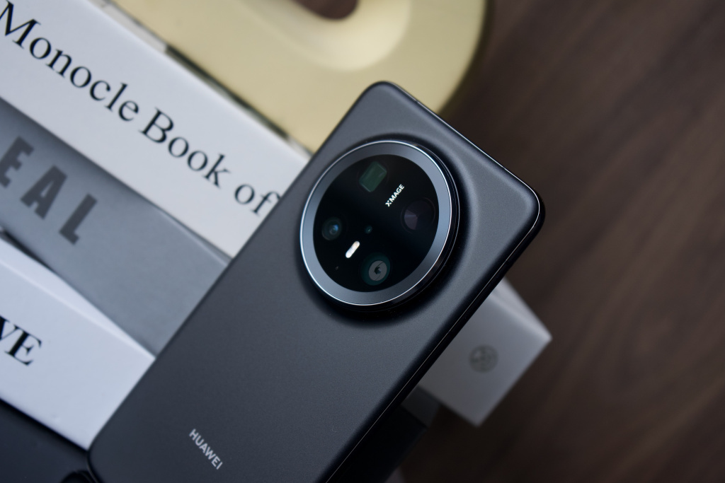    Huawei Mate 70 Pro