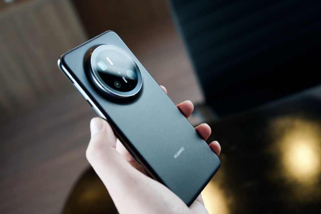    Huawei Mate 70 Pro