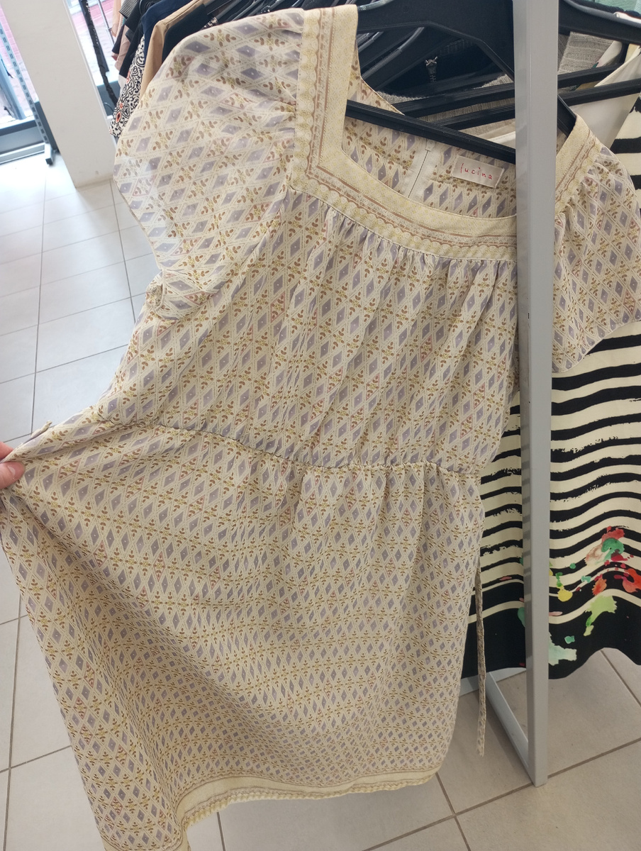 Необычное платье, почему то не сделала доп. фото🫣