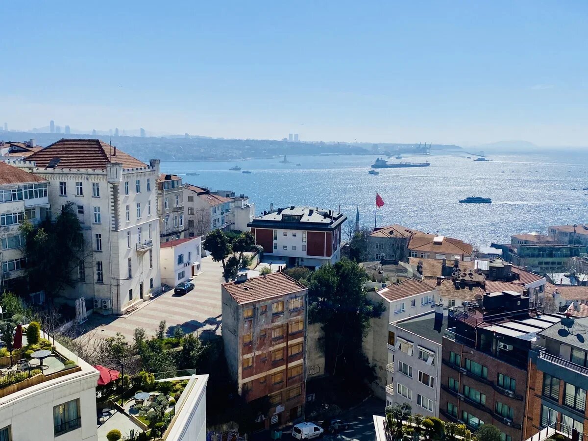    Вид из CVK Park Bosphorus Hotel. Фото АТОР